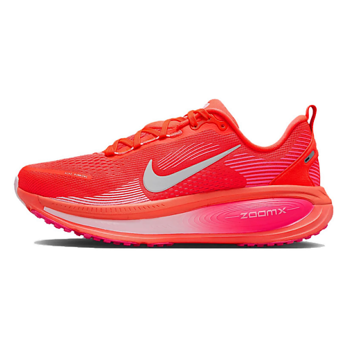 NIKE Беговые кроссовки женские Vomero 18