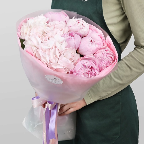 Букет живых цветов STUDIO FLORISTIC Букет из Пионов и Гортензии «Лепестки заката»