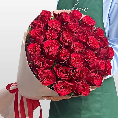 Букет живых цветов STUDIO FLORISTIC Букет из красных Роз 80 см 31 шт «Жаркий Поцелуй»