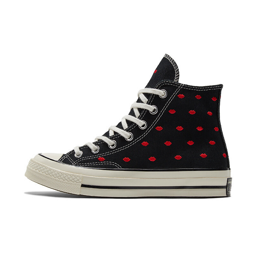 Изображение товара CONVERSE Кроссовки Chuck Taylor All Star 70 Hi Embroidered Lips Black для женщин Изображение товара CONVERSE Кроссовки Chuck Taylor All Star 70 Hi Embroidered Lips Black для женщин