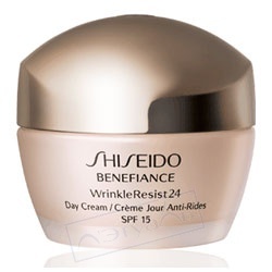SHISEIDO Дневной крем для лица Benefiance WrinkleResist24 SPF 15 50 мл shiseido очищающая пенка для лица benefiance wrinkleresist24 125 мл