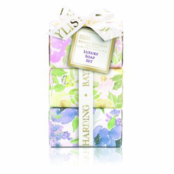 

BAYLIS & HARDING Подарочный набор женский "Королевский букет" из 3 предметов 3х100 г