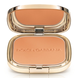 DOLCE & GABBANA MAKE UP Пудра с эффектом загара Glow Bronzing Powder № 30 SUNSHINE