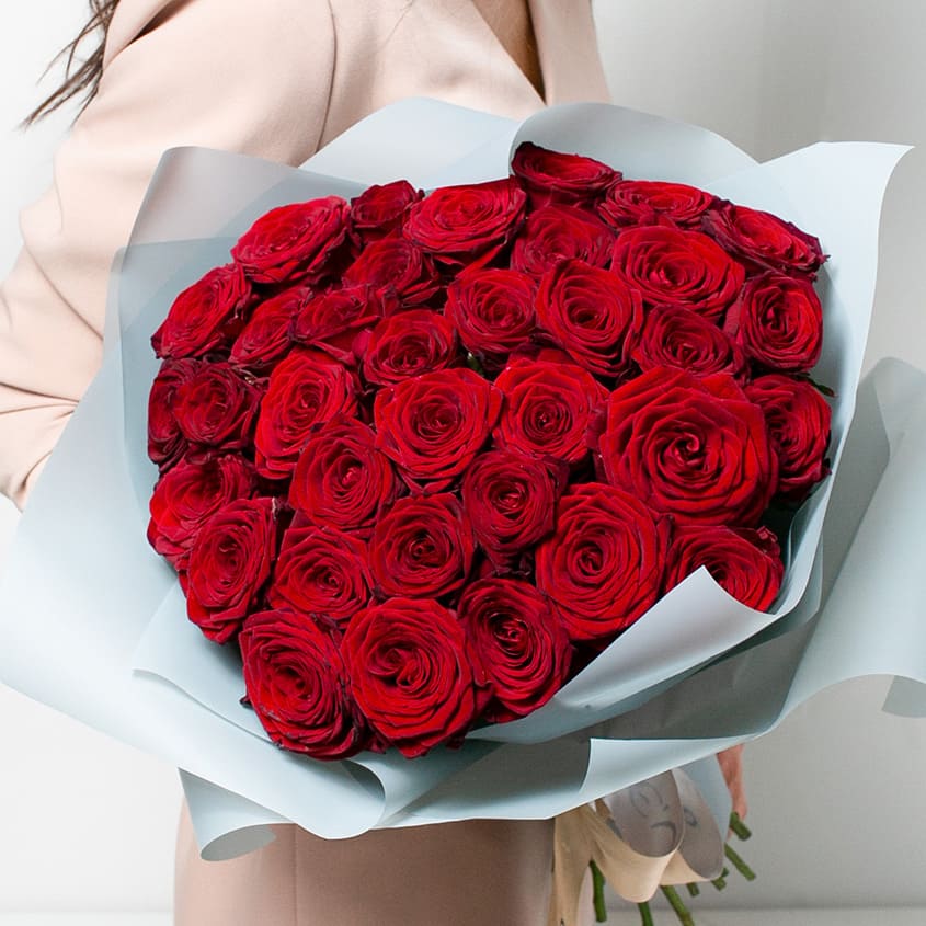 LetuFlowers Букет из бордовых роз 35 шт.