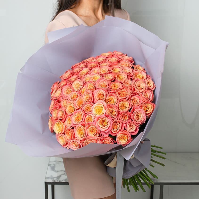 

Л'Этуаль Flowers Букет из персиковых роз 101 шт.