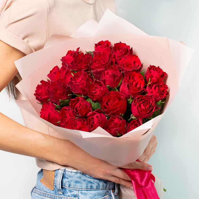 

Л'Этуаль Flowers Букет из красных роз Кения 25 шт.( 35 см)