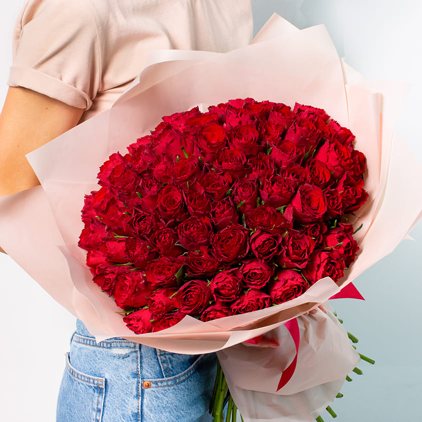 

Л'Этуаль Flowers Букет из красных роз Кения 101 шт.( 35 см)
