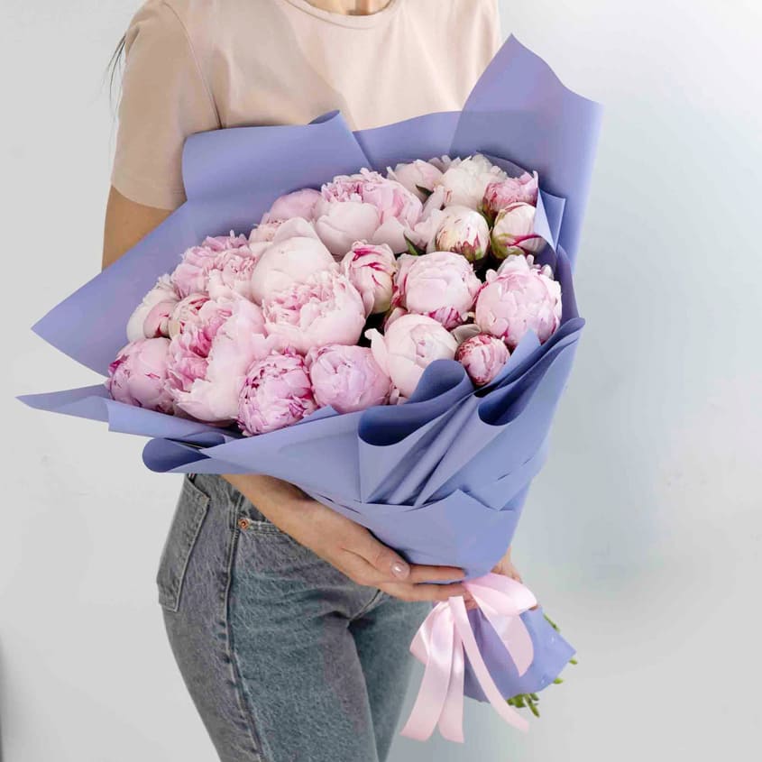 

Л'Этуаль Flowers Букет из пионов 25 шт.