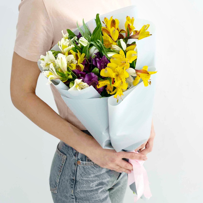 

Л'Этуаль Flowers Букет из Альстромерии 9 шт.