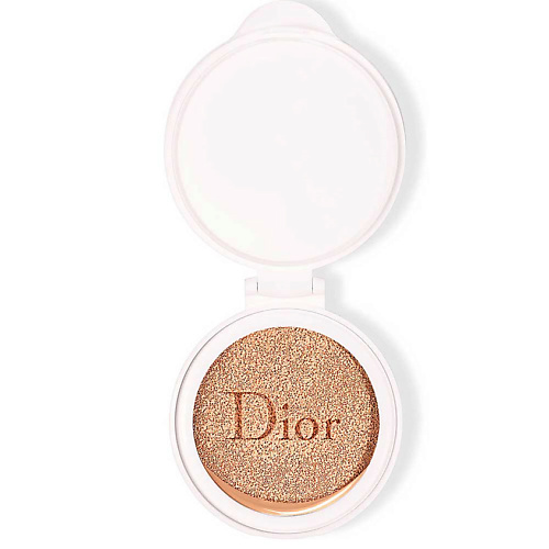 DIOR универсальное омолаживающее и совершенствующее кожу средство Dreamskin Moist  perfect cushion